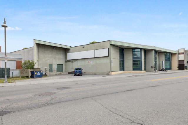 217 Rue Montcalm 203