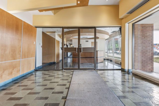 490 Boul. St-Joseph 102