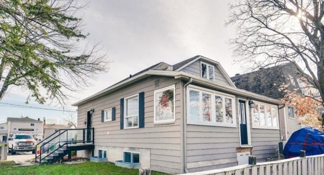 180A Boul. St-René O. 