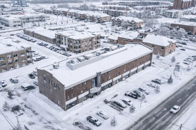 430 Boul. de l'Hôpital 204