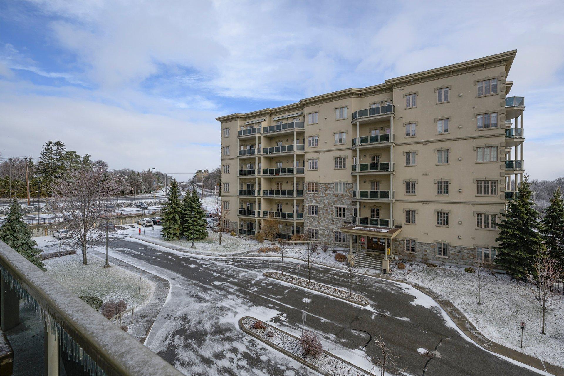 150 Boul. de Lucerne 308