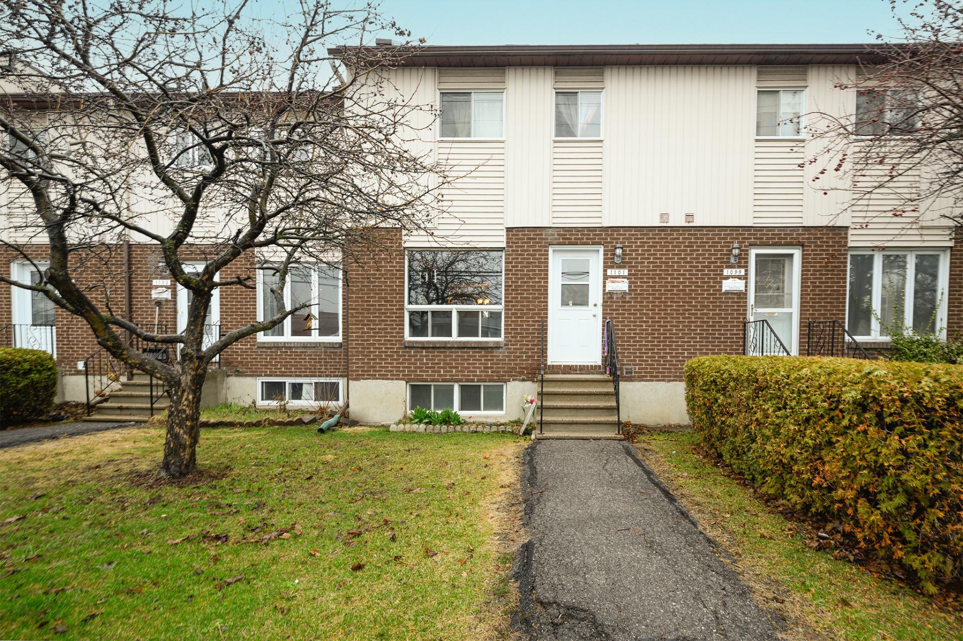 1101 Boul. St-René O. 