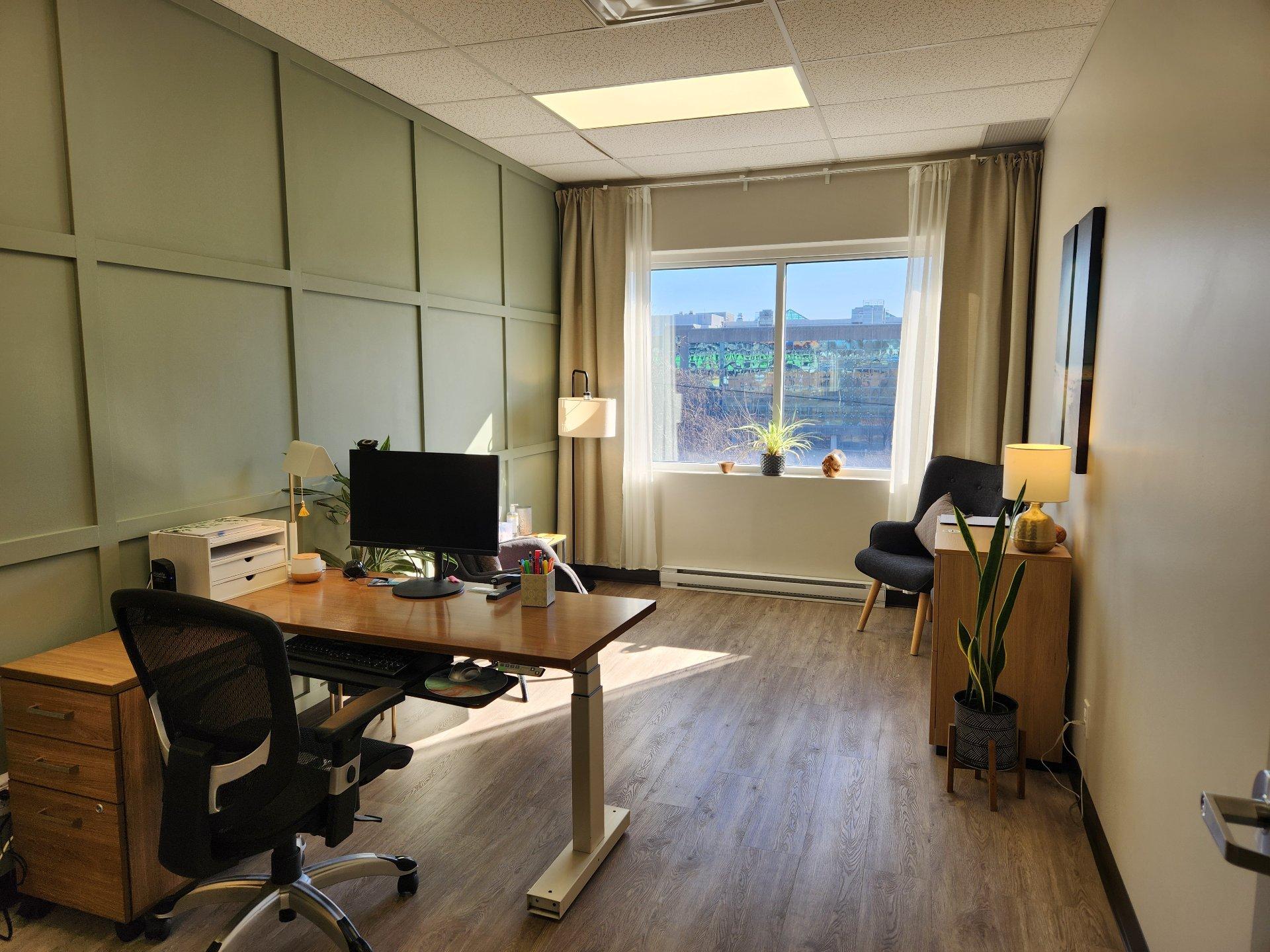 440 Boul. St-Joseph 230