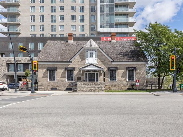 376 Boul. St-Joseph A
